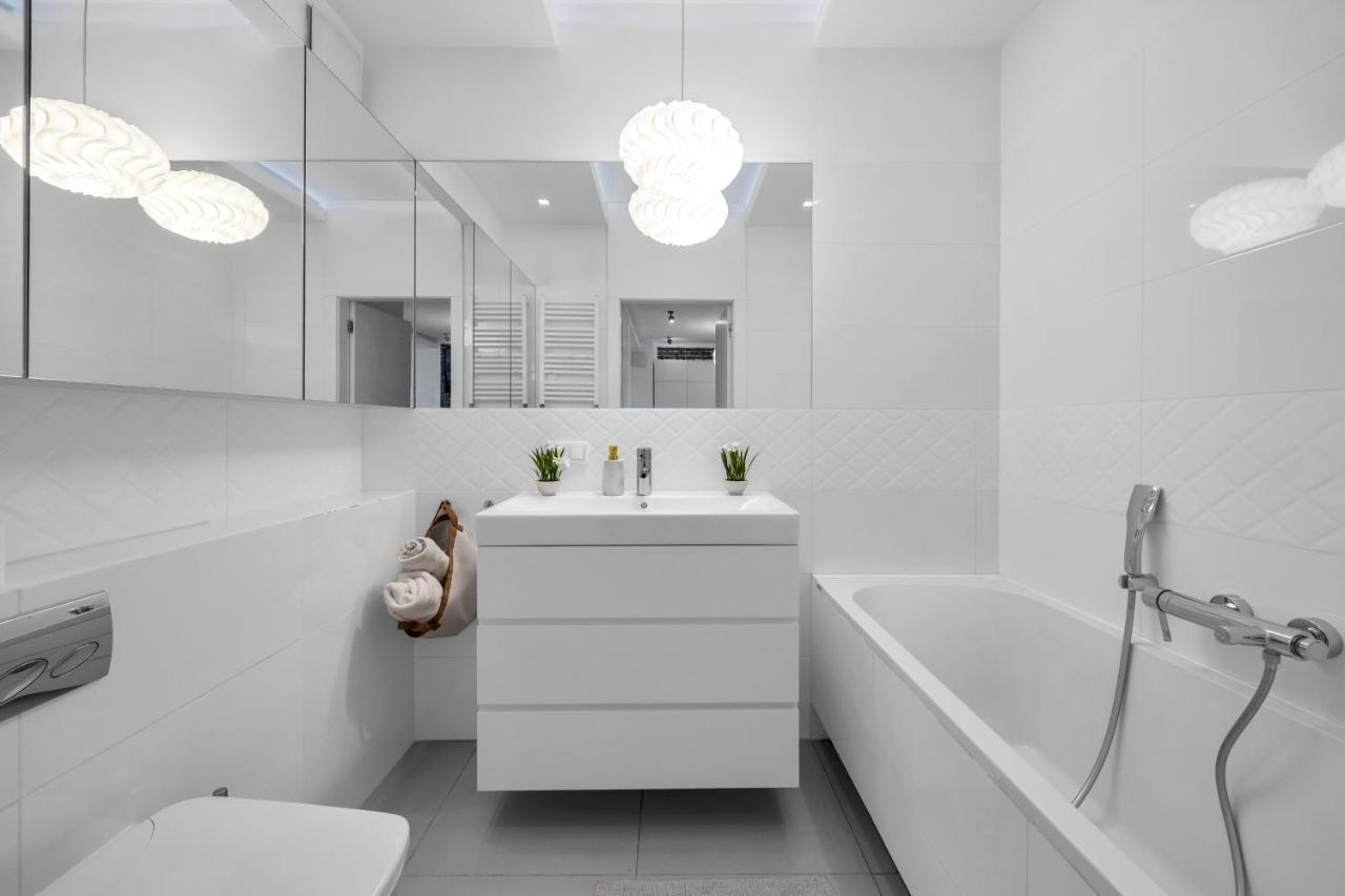 Spacious 2 Bedroom Ac Dalanowska 46 Varsovia Exterior foto